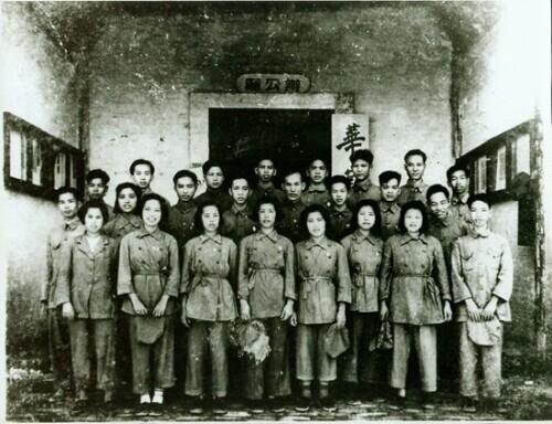 党领导广东团校工作的百年历程和经验启示