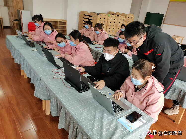 合阳县多所幼儿园开展信息技术应用能力专题培训