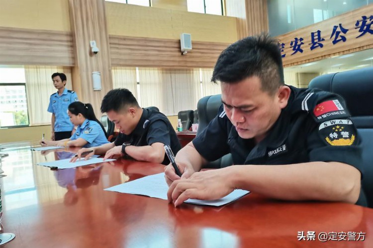 定安县公安局组织开展2021年第一批入党积极分子集中培训测试
