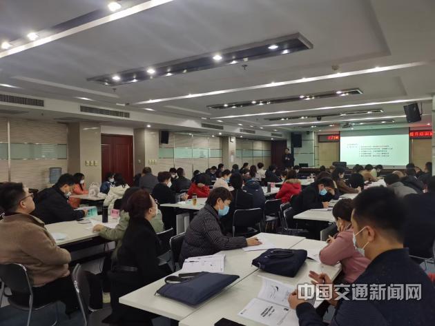 「河南」锦路参加三门峡市中小企业高管财务管理及金融知识提升培训班