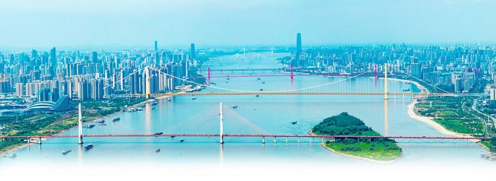 湖北建筑特级企业达42家 建筑业总产值超2万亿元 长江上近200座桥梁八成“武汉造”