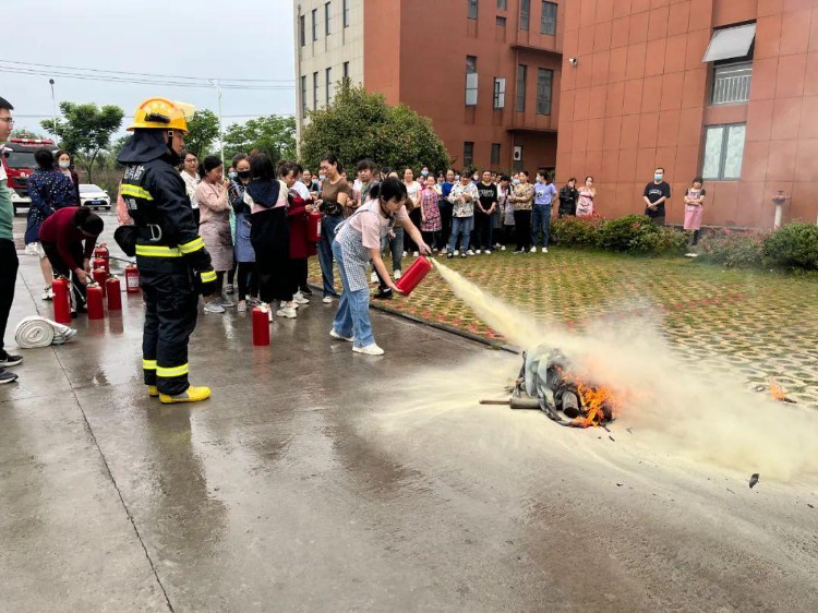 湖北宜昌：培训生产加工企业消防安全“明白人”