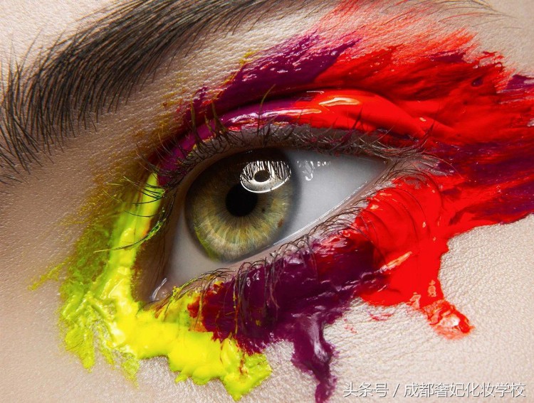 创意色彩眼妆：这里有你想要的创意缪斯诞生地