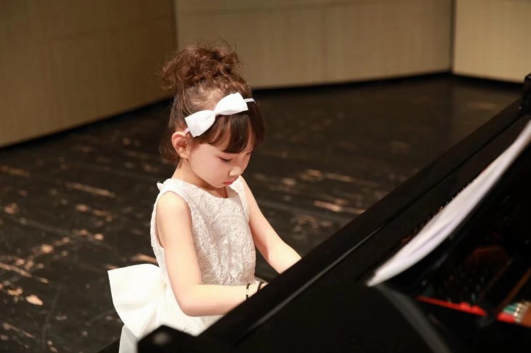 最贵的兴趣班不是钢琴！宁波去哪学钢琴？
