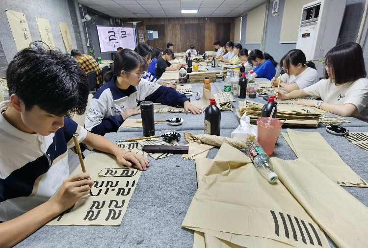 长沙书法艺考培训学校_东方星-专注书法高考教育13年