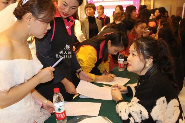 “汇聚力量 绽放美丽”——广元市美容师培训班结业暨就业对接活动成功举办