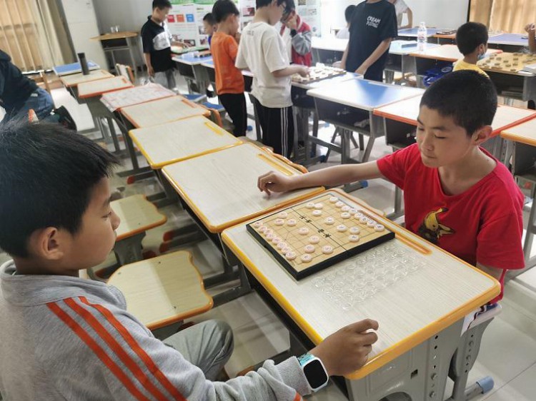 棋类公益课堂走进社区，每年公益培训人数超过1000人