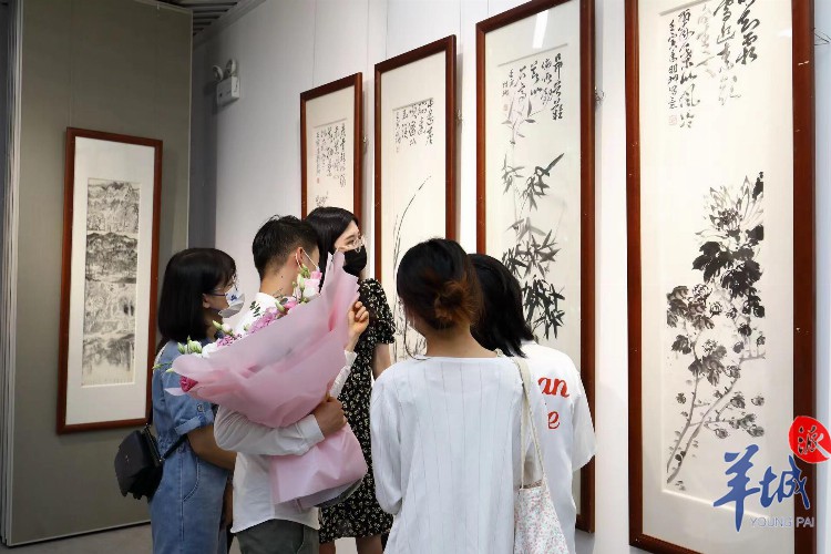 来广州天河艺苑看广东美术名师作品展