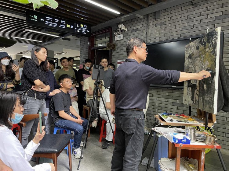 大师沉浸式走进广州美中，呼吁面对艺考改革老师要先改变培养方向