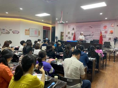 明瓯社区：新时代文明实践站开展甜品烘焙技能培训