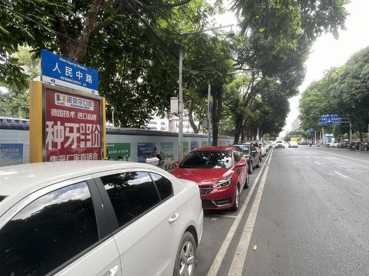 南宁停车费政策进入过渡期：上班停车8.5小时仍需60元，市民盼新收费标准能更亲民