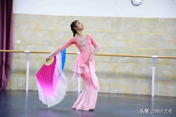 重庆二本舞蹈大学有哪些 重庆二本舞蹈类院校不多但值得报考