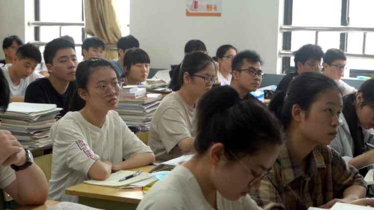 攻读一年，成就一生！杭州求是新理想高复2022年招生开始啦