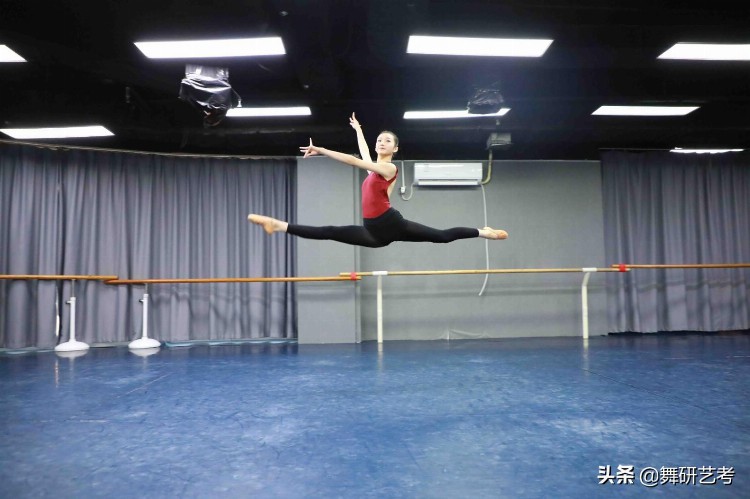 舞蹈艺考指南：高考艺术舞蹈类有哪些 高考艺术舞蹈考什么 怎样考？