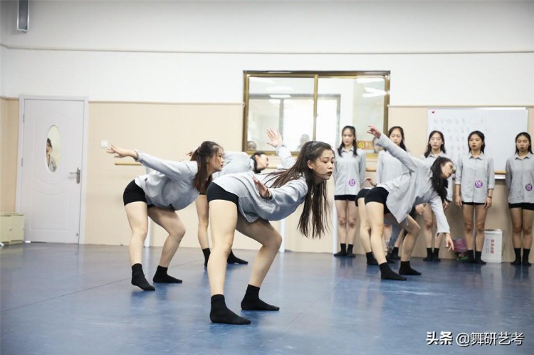 陕西西安国标舞艺考培训哪些知识 陕西西安国标舞艺考考什么内容？