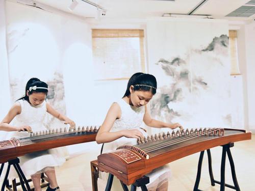 上海汲趣音乐教育：如何提升自己的古筝弹奏水平？一文看懂