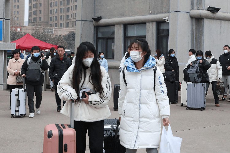 风劲好扬帆 奋进正当时——郑州商学院2023年春季学期学生顺利返校