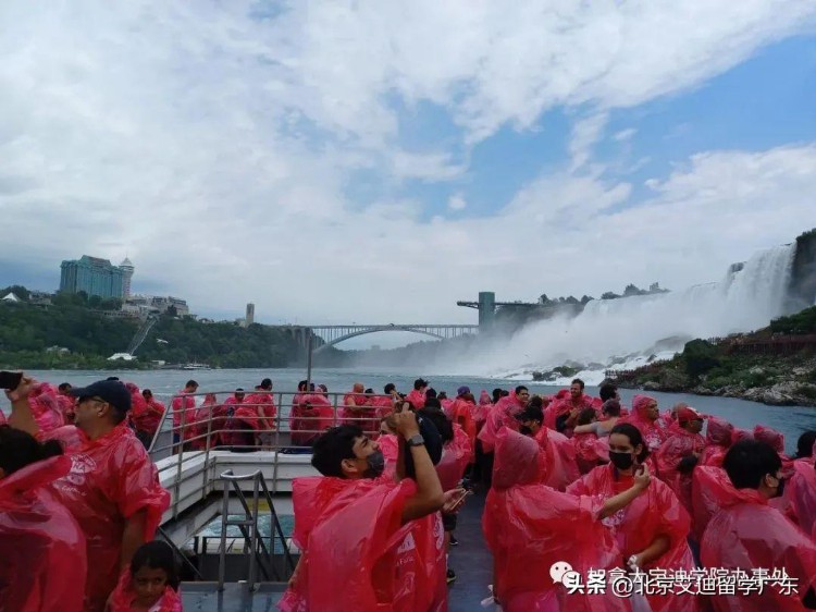 游美景，长见闻，UP英语能力，加拿大宝迪学院“微留学”夏令营！