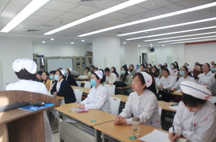 山西省汾阳医院护理质量安全月系列活动之护理质量安全管理培训