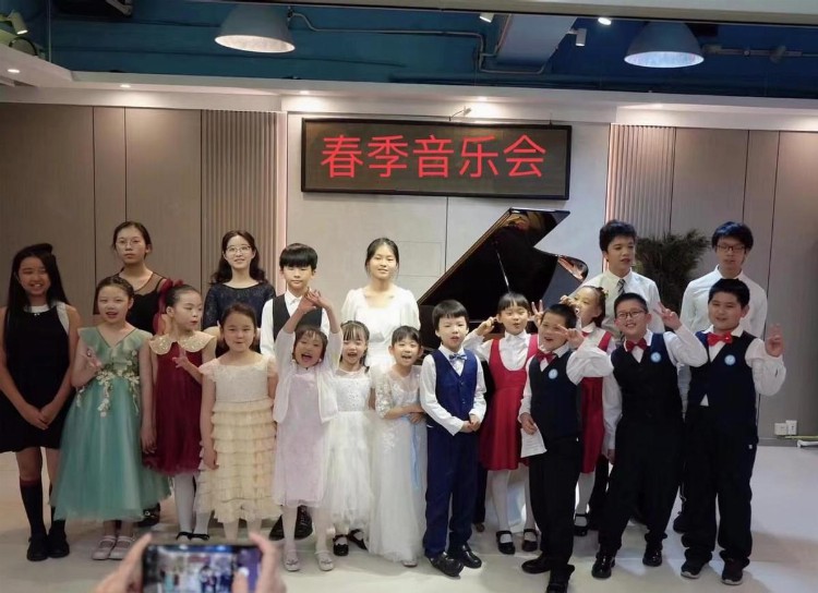 深圳四季艺术培训中心：15年辉煌历程，培养音乐之星的摇篮
