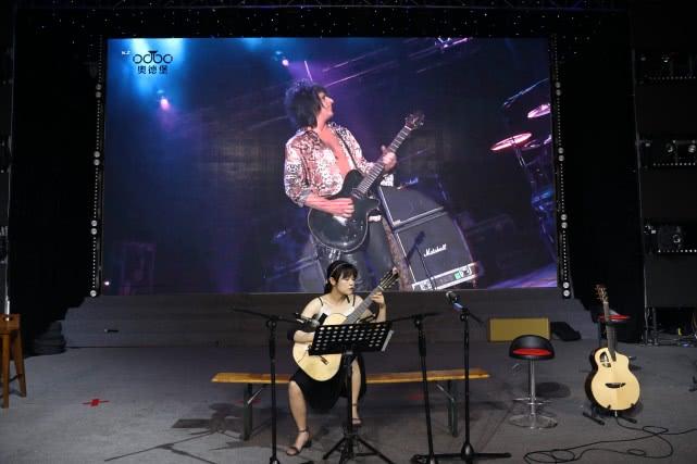 两场公益音乐会开演，20余位国内外顶尖吉他艺术大师汇聚崂山
