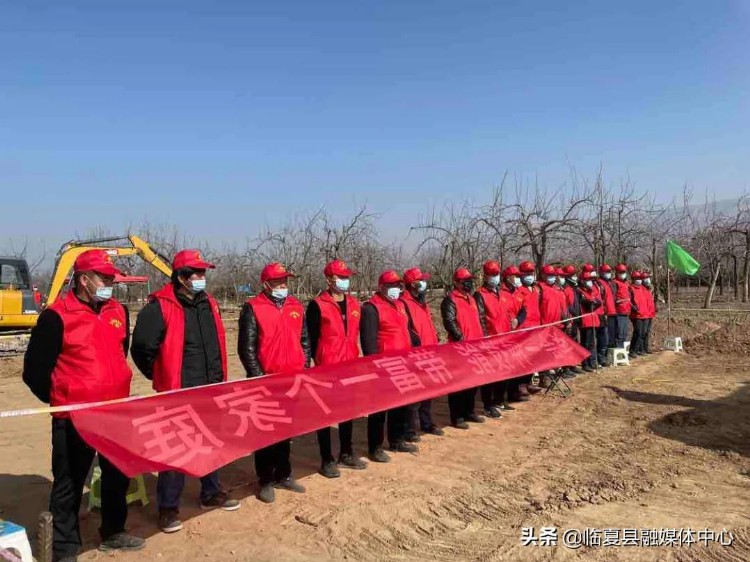 临夏县河西乡：首期挖掘机技能培训班开班