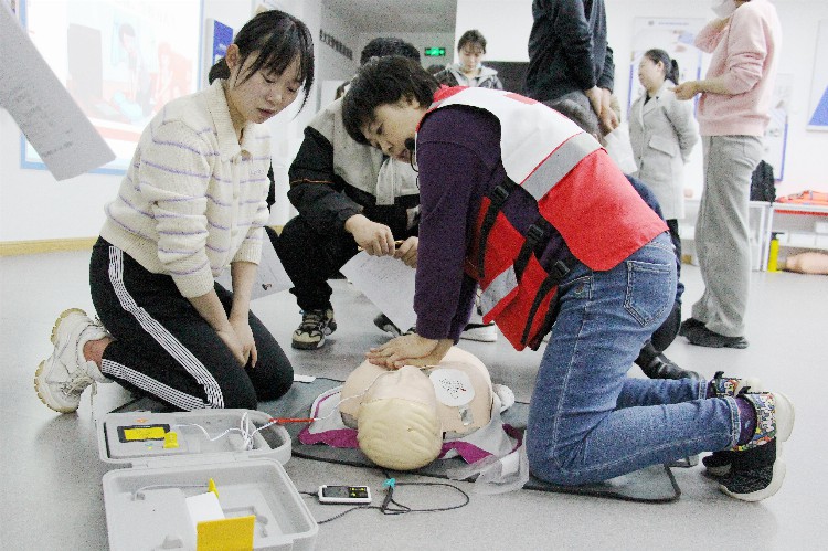 河北省急救医学会AED使用及心肺复苏第一期培训班在邯郸市开班