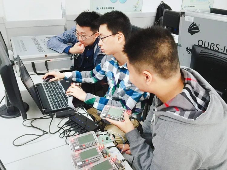 欢迎报考北京交通大学计算机类