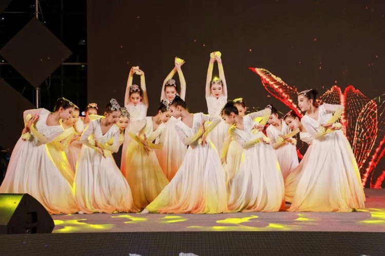 西安晓敏舞蹈艺术培训中心成立十四周年暨2022教学成果汇报演出