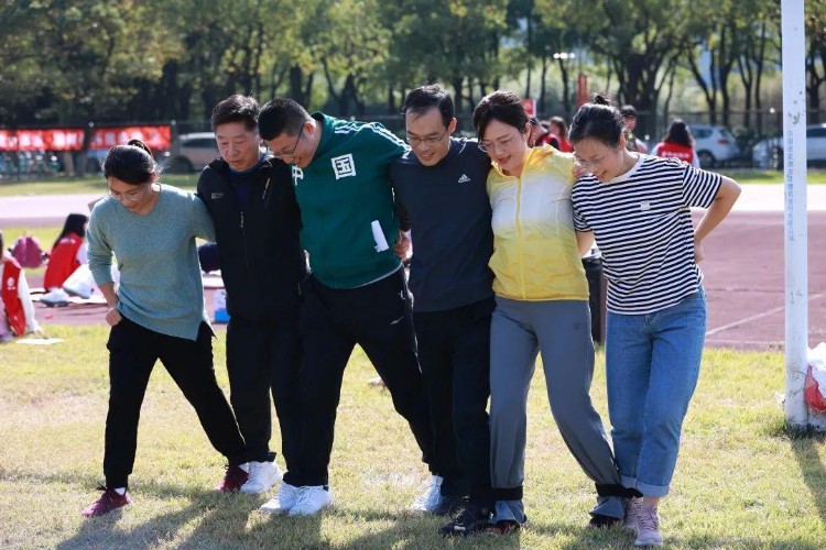 上大体育节来啦！许昕喊你一起来运动