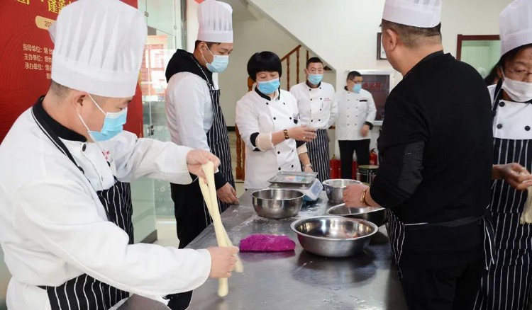 免费学！门槛低！烟台面塑、蓬莱小面、胶东花饽饽开班倒计时