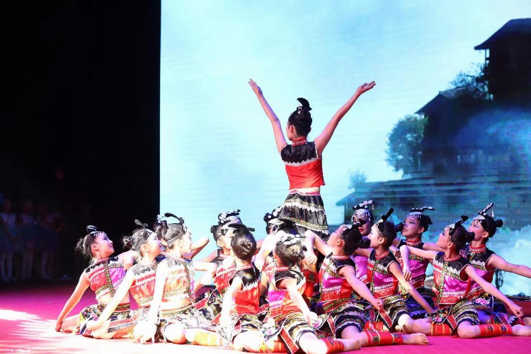 “桃李芬芳”全国青少年舞蹈艺术展演陕西西安区选拔活动落下帷幕
