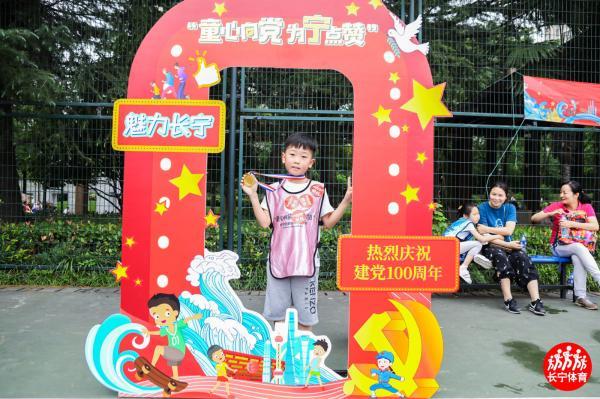 上海“三孩妈妈”分享育儿经，每天一个半小时雷打不动地做这件事……
