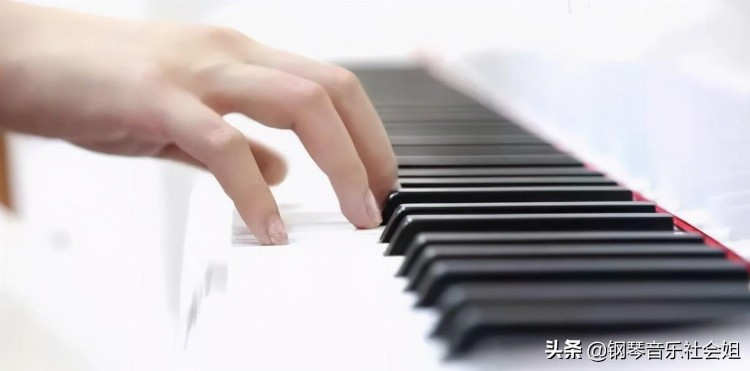 成人应该如何学好钢琴？学好钢琴必须要知道的4个问题