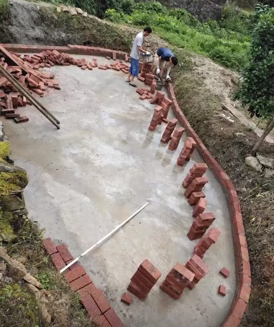 湖南一家人为孩子不野泳，花4000元自制开放式超大泳池，令人羡慕