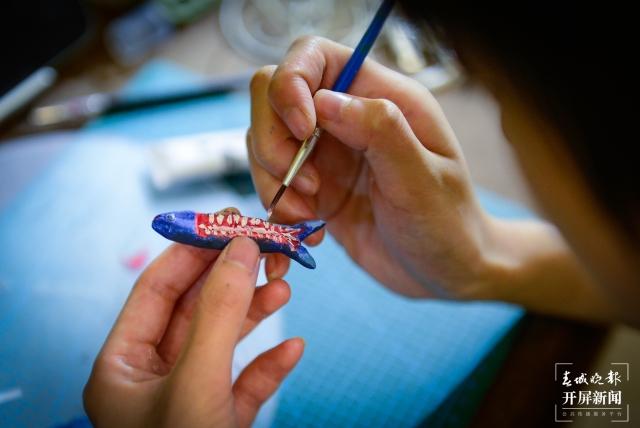 绘画、DIY黏土……昆明新闻路有个只教成年人的艺术工作室