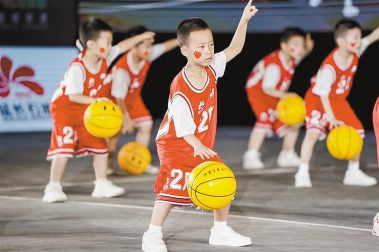 把篮球运动打造成“陕西第一运动”