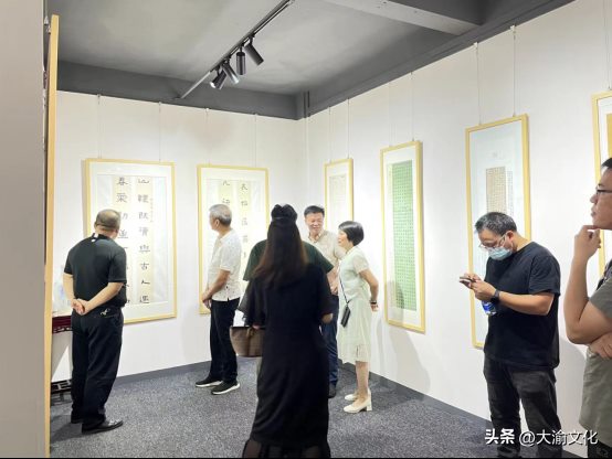 中山市弘文秉文成人书法研修班书法作品展开幕