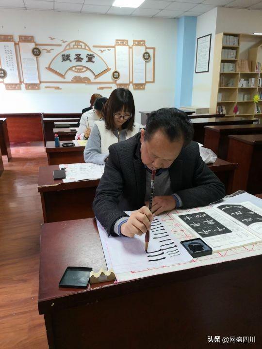 蓬安县文化馆成人书法初级班正式开课！！！