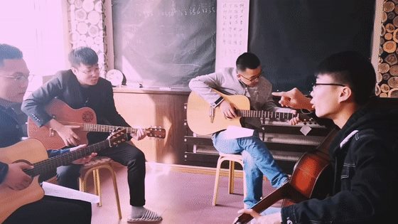 沈阳这家专教成人学音乐的店，一开就是6年！居然还有网红教室