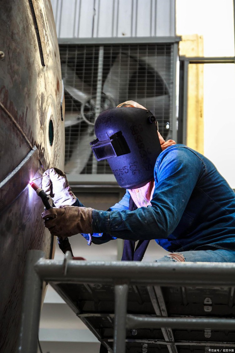 乐山地区哪里可以学习焊工，学习多久时间
