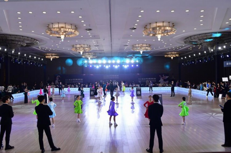 2023黑池舞蹈艺术节中国国际标准舞锦标赛在北京举办