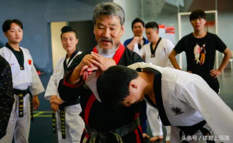 成人跆拳道的“升级版” 韩式合气道“大师”在上海讲习
