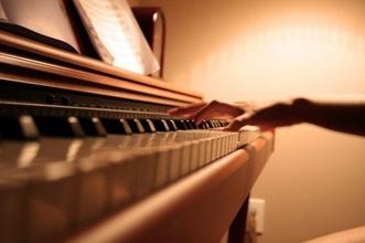 成人学钢琴要避免跳入哪些坑？