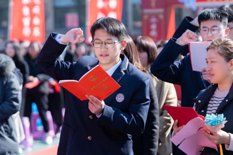 杭州新理想高中：2023届18岁成人礼暨高考百日誓师大会