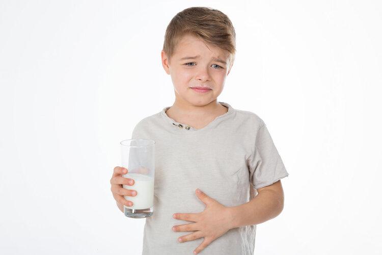 为什么中医不推荐喝牛奶？提醒：并非人人适宜，3类人建议少碰