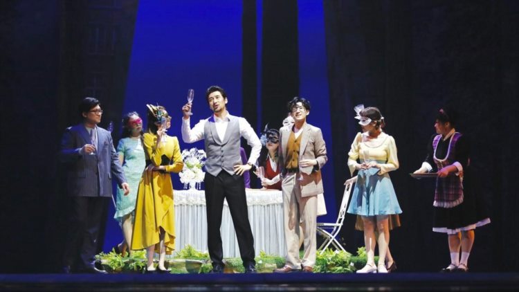 久演不衰半个世纪，日本四季剧团《天生一对》中文版来到上海