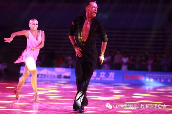 2018中国昆明第二届CEFA国际标准舞全国大奖赛绚丽绽放