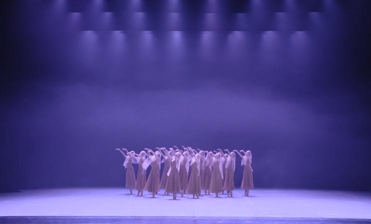 同心聚艺向阳而舞，上海优秀舞蹈新作亮相“国际舞蹈日”