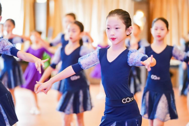 2022海南省体育舞蹈公开赛人气季军——周莹涵